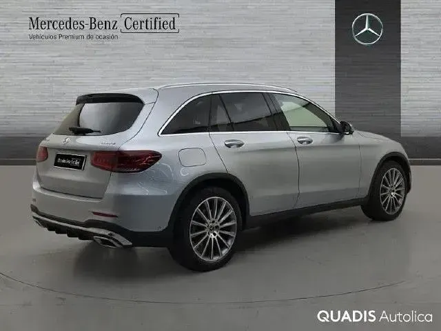 Usado Mercedes GLC220 194 CV (142 kW) 2022 Plata hightech SUV