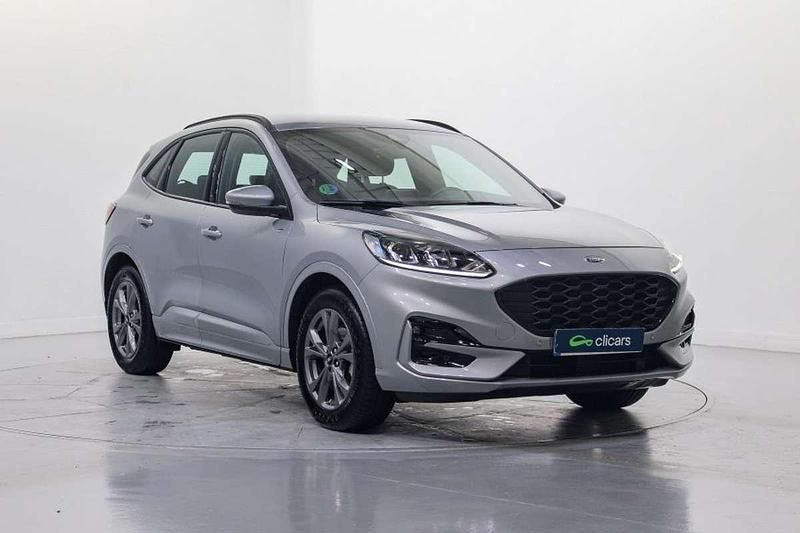 Usado Ford Kuga ST-Line 190 CV (139 kW) 2023 Gris SUV