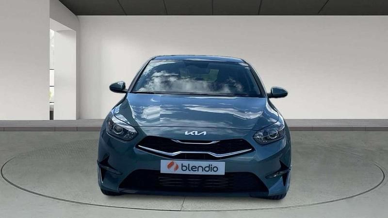 Usado Kia Ceed 101 CV (74 kW) 2024 Gris Utilitario