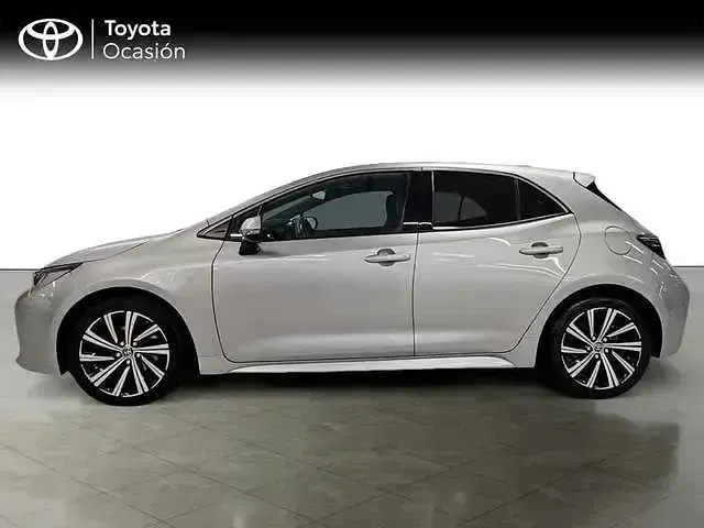 Käytetty Toyota Corolla Style 122 HP (89 kW) 2022 Harmaa Sedan