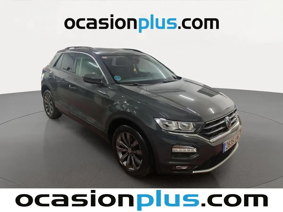 Usado VW T-Roc Advance 110 CV (80 kW) 2021 Gris SUV
