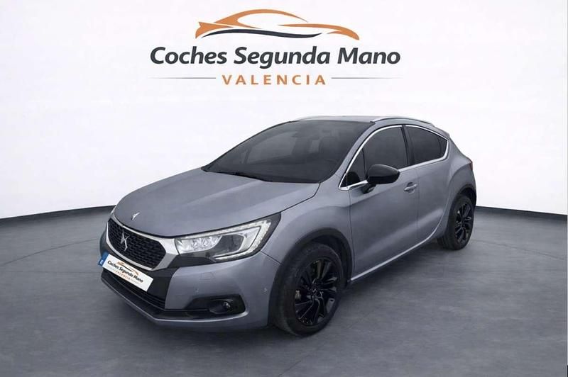 Usado DS Automobiles DS4 Crossback Style 120 CV (88 kW) 2018 Plateado SUV