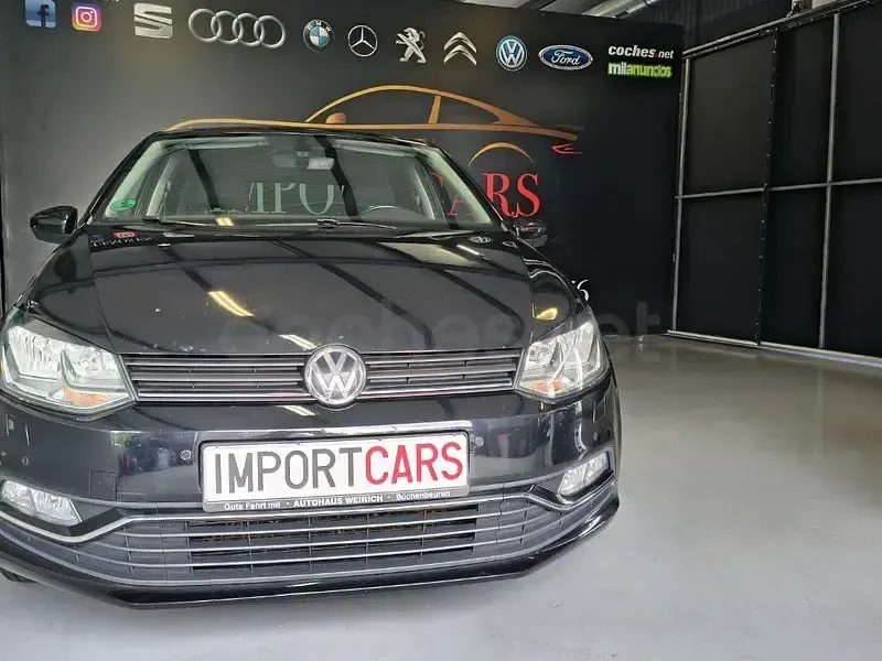 Usado VW Polo Sportline 105 CV (77 kW) 2017 Negro Berlina