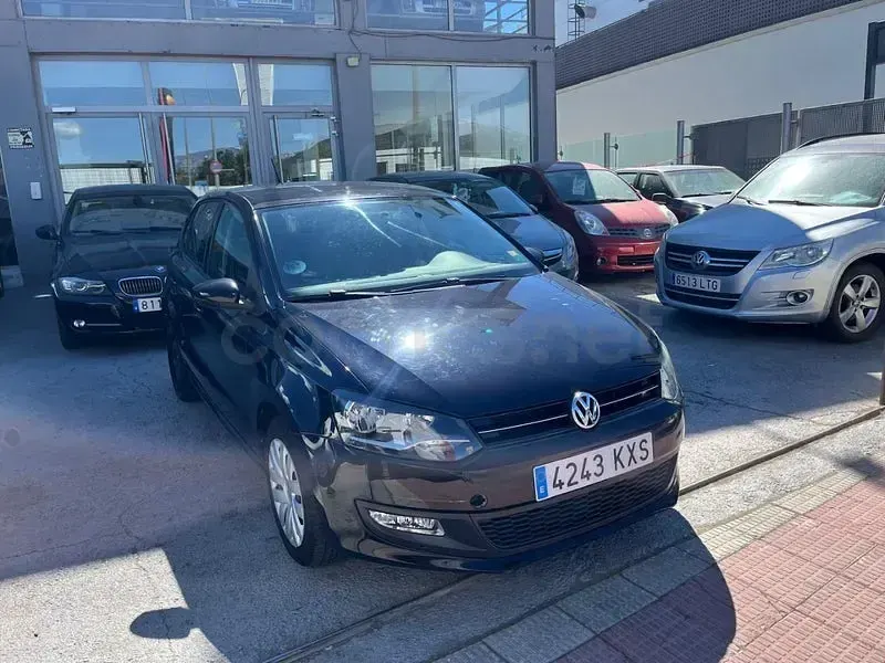 Begagnad VW Polo Advance 70 HK (51 kW) 2013 Svart Halvkombi