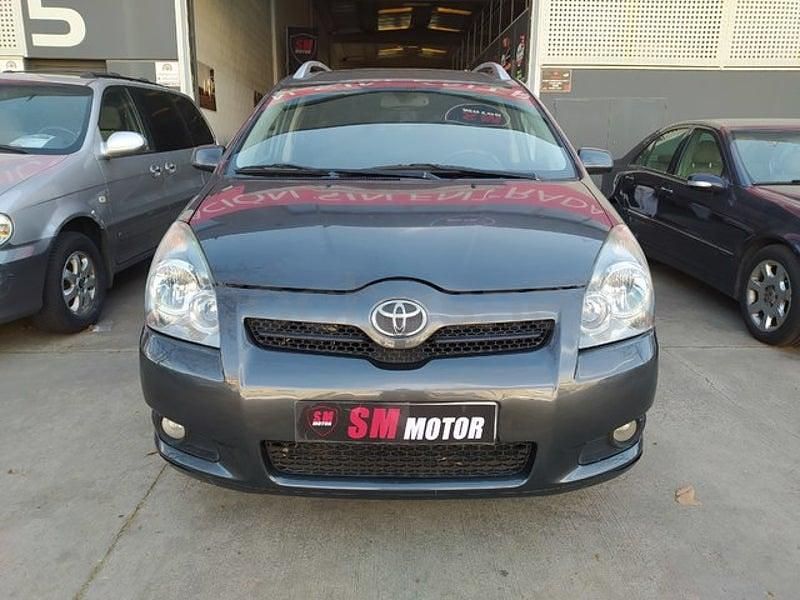 Usado Toyota Corolla Verso Sport 177 CV (130 kW) 2007 Gris / plata Monovolumen