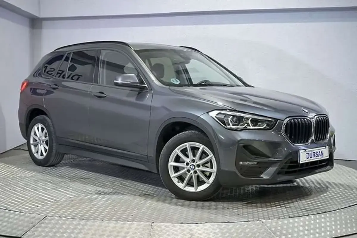 Usado BMW X1 150 CV (110 kW) 2022 Gris SUV