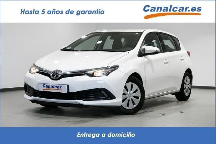 Blanco Usado 2016 Toyota Auris Active Utilitario | 8211 € (Precio justo) - Imagen 1/4