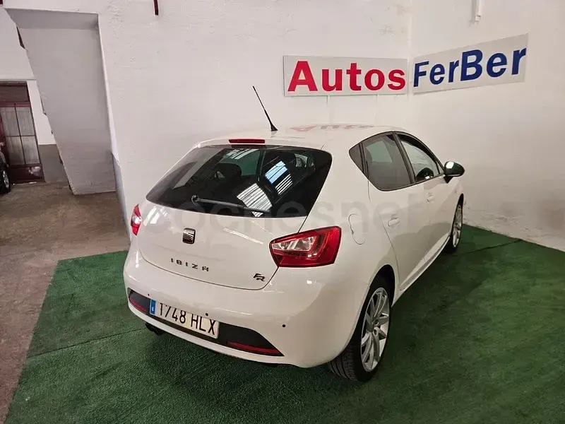 Usado Seat Ibiza FR 105 CV (77 kW) 2014 Blanco Berlina