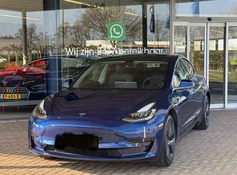 Usado Tesla Model 3 RWD 225 kW (306 CV) 2020 Azul Berlina
