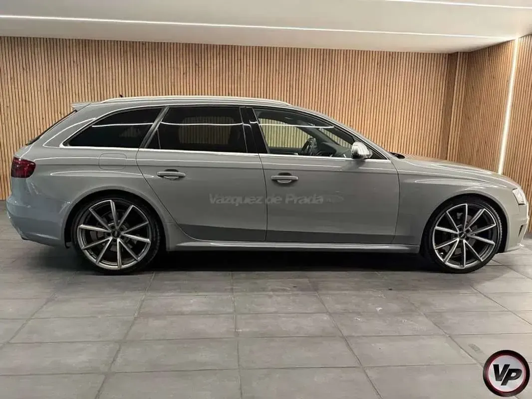 Usado Audi RS4 Exclusive 450 CV (330 kW) 2014 Gris Familiar