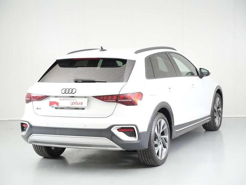 Nuevo Audi A3 Sportback e-tron Advanced 204 CV (150 kW) 2025 Blanco Utilitario