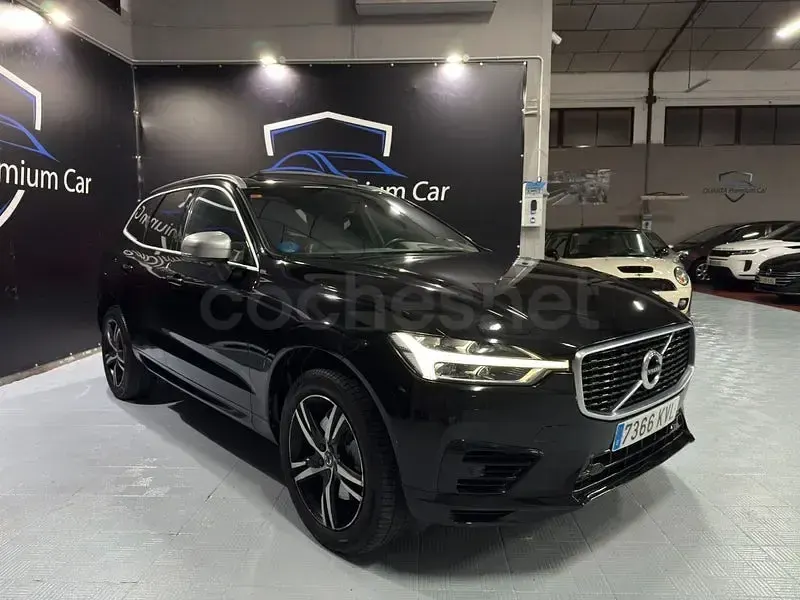Usado Volvo XC60 R-Design 390 CV (286 kW) 2019 Negro SUV
