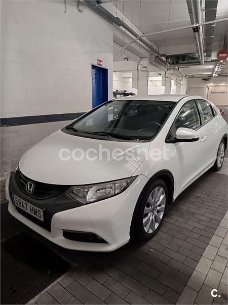 Usado Honda Civic Comfort 100 CV (73 kW) 2012 Blanco Berlina