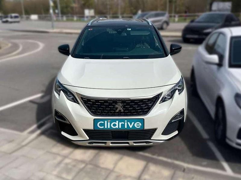 Usado Peugeot 5008 Active 131 CV (96 kW) 2019 Blanco SUV