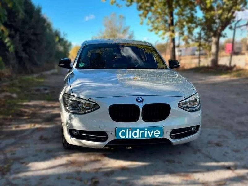 Używany BMW 118 150 KM (110 kW) 2012 Biały Hatchback