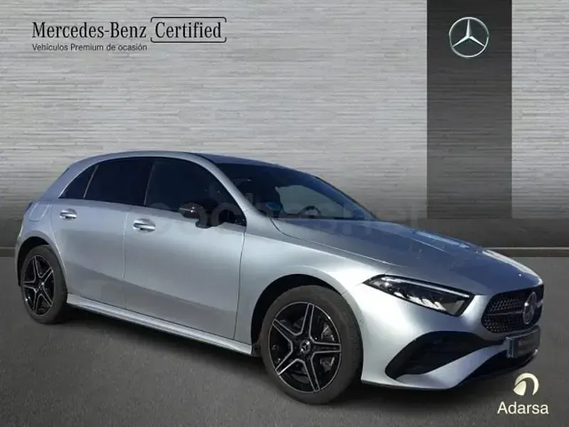 Usado Mercedes A250 218 CV (160 kW) 2025 Gris / plata Berlina