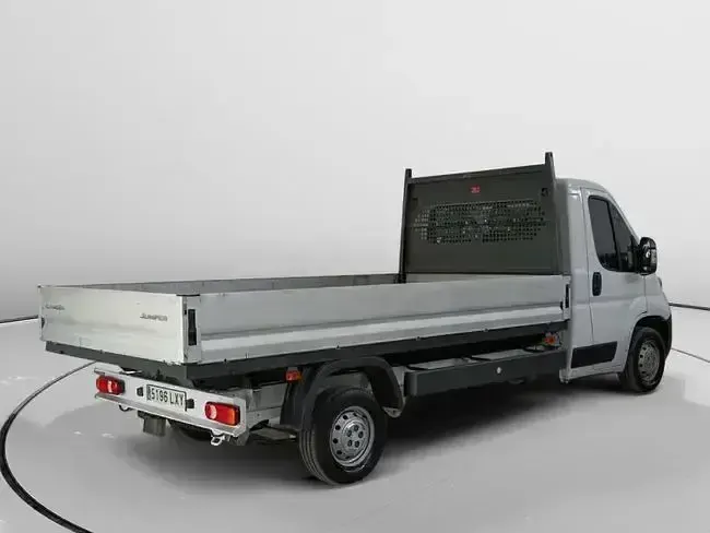 Usado Citroën Jumper 140 CV (102 kW) 2022 Blanco Monovolumen