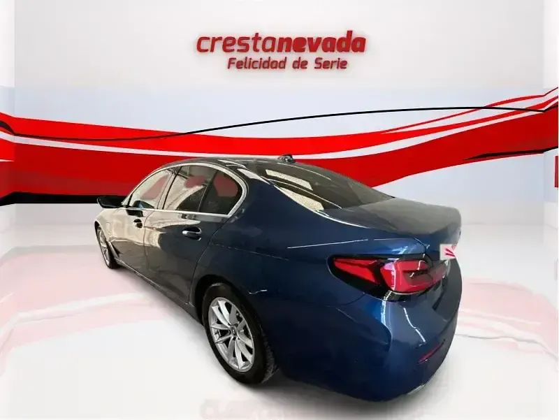 Usado BMW 530e Comfort Edition 292 HP (214 kW) 2022 Azul Sedan