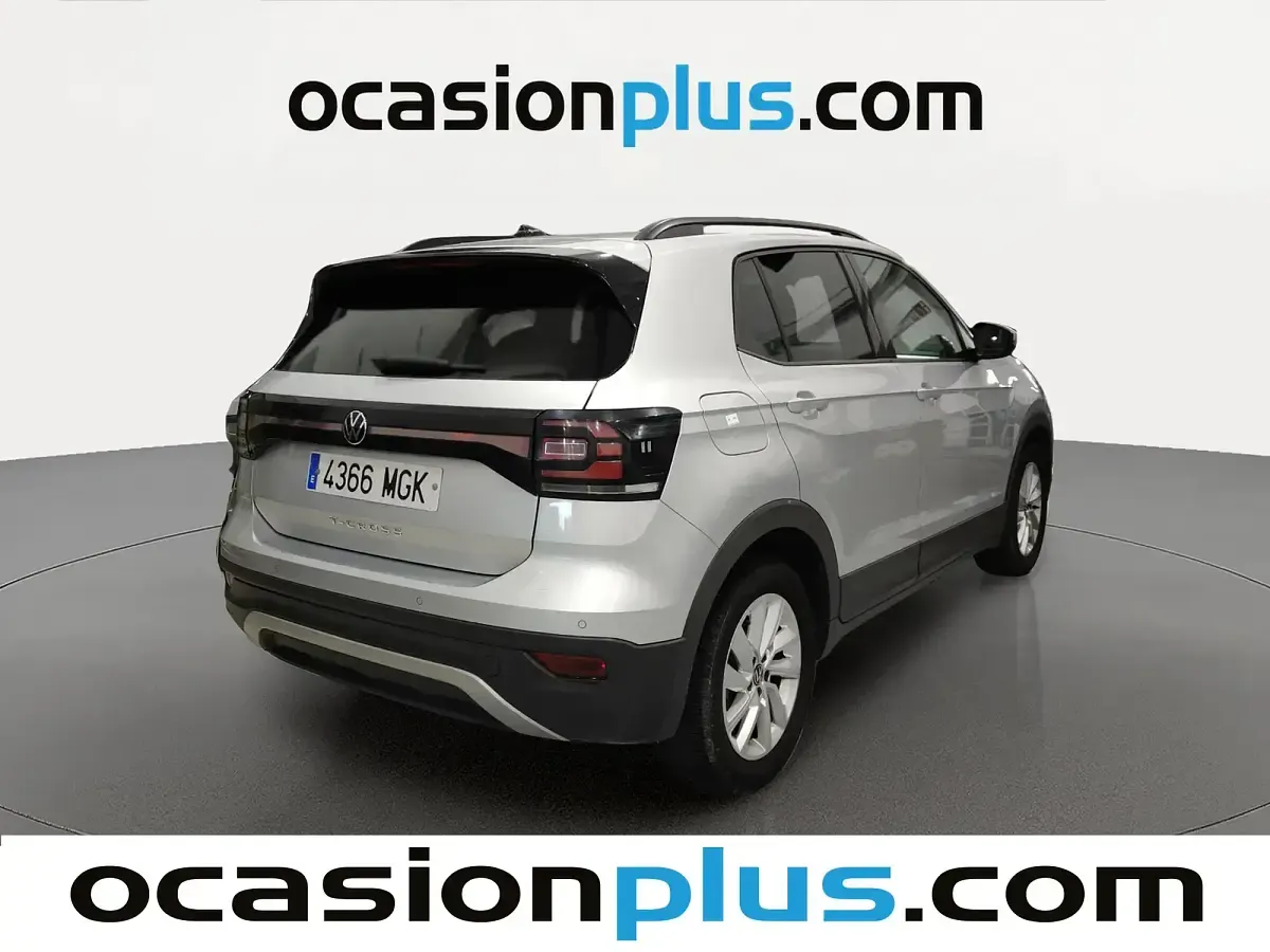 Usado VW T-Cross Advance 110 CV (80 kW) 2023 Gris SUV