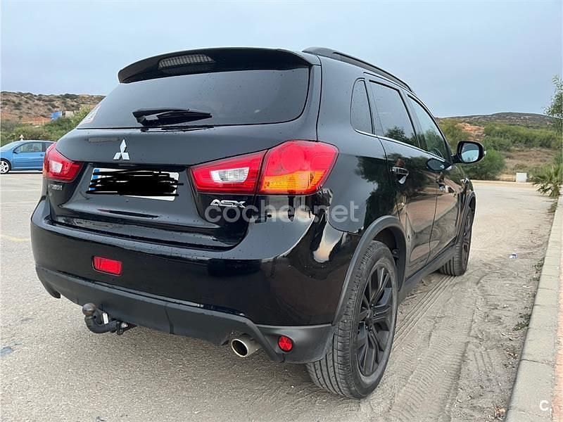 Usado Mitsubishi ASX 117 CV (86 kW) 2017 Negro SUV