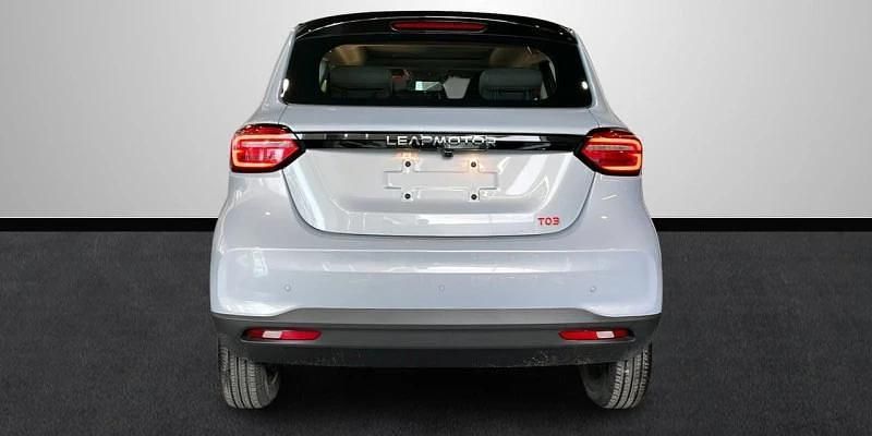 Nuevo Leapmotor T03 69 kW (95 CV) 2025 Gris Utilitario