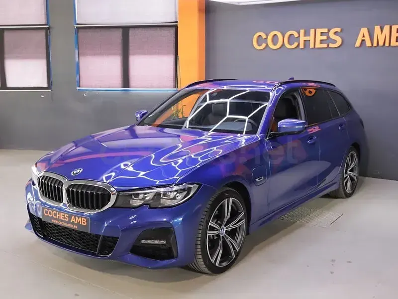 Usado BMW 320e 204 CV (150 kW) 2021 Azul Familiar