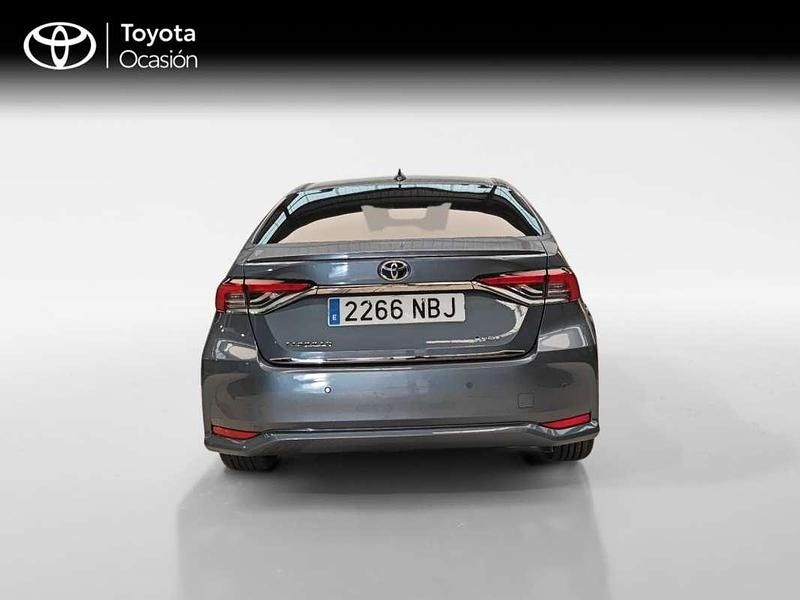 Usado Toyota Corolla Plus 140 CV (102 kW) 2025 Gris Berlina