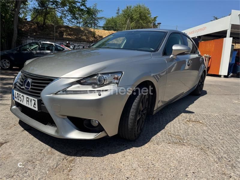 Gris / plata Usado 2014 Lexus IS300h Executive Line Berlina | 15.500 € (Caro) - Imagen 1/4
