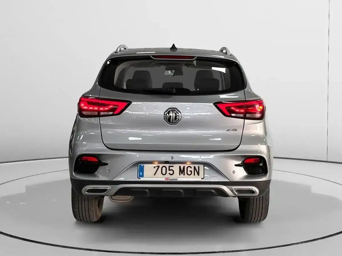 Usado MG ZS Luxury 106 CV (77 kW) 2023 Blanco SUV