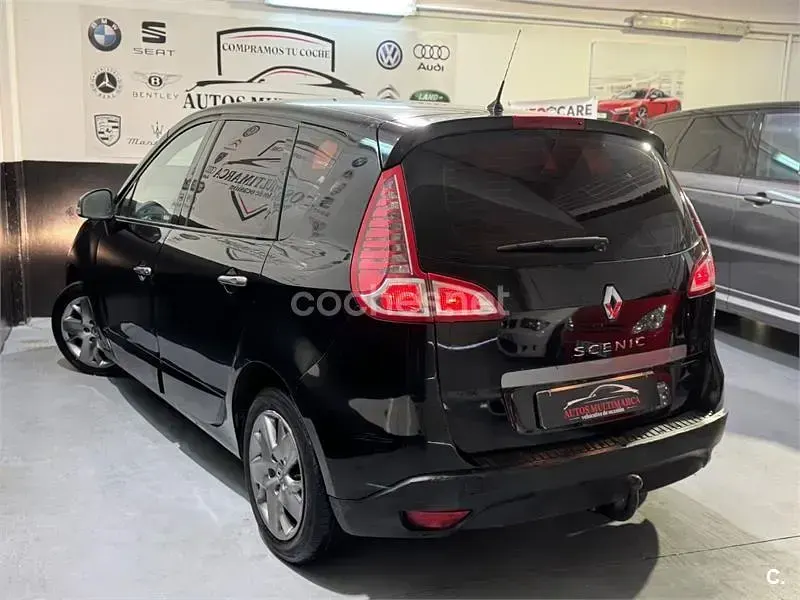 Usado Renault Scenic E-Tech Authentique 95 CV (69 kW) 2011 Negro Monovolumen
