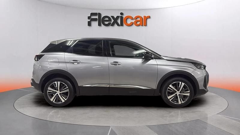 Usado Peugeot 3008 Allure 131 CV (96 kW) 2023 Gris Monovolumen