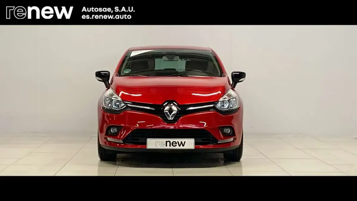 Usado Renault Clio LIMITED 90 CV (66 kW) 2019 Rojo Utilitario