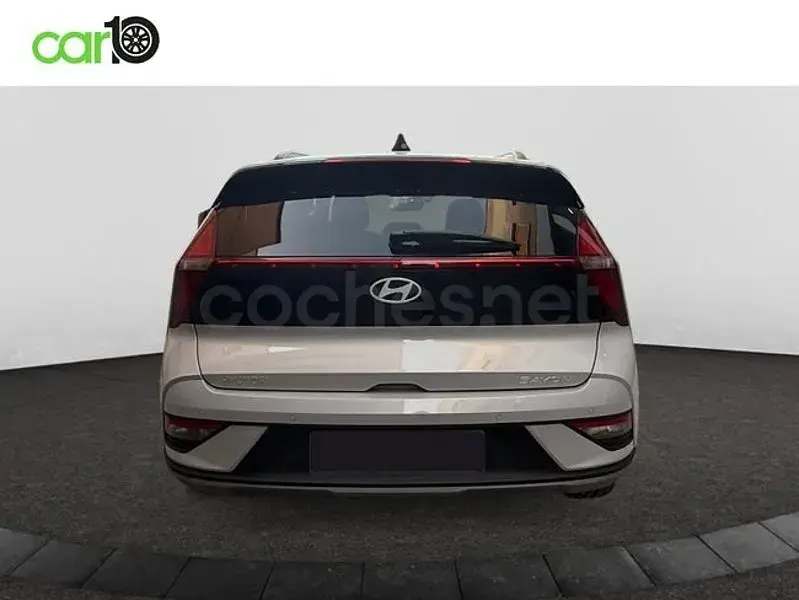 Usado Hyundai Bayon 84 CV (61 kW) 2025 Gris / plata SUV