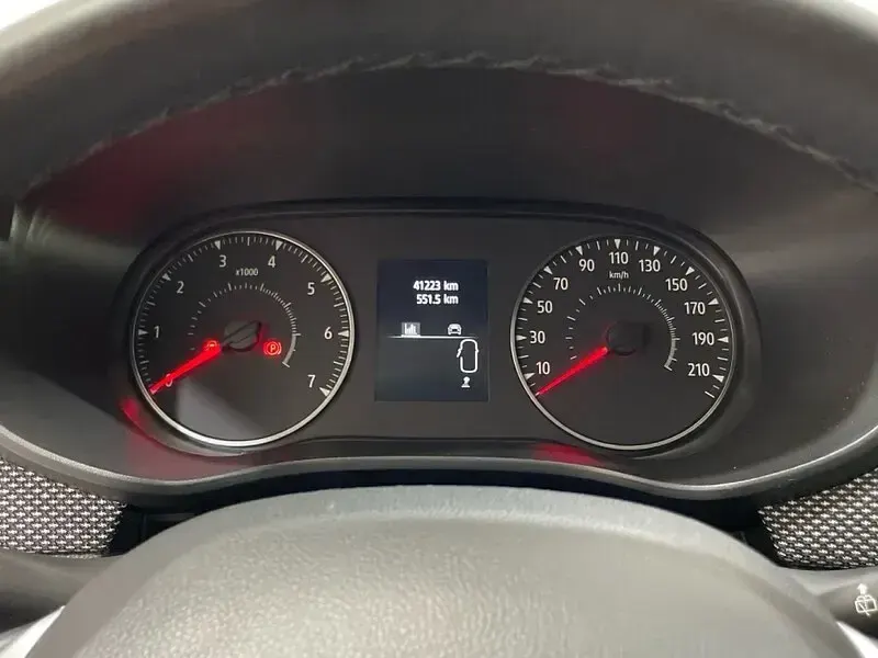 Usado Dacia Jogger Extreme 100 CV (73 kW) 2022 Negro Monovolumen