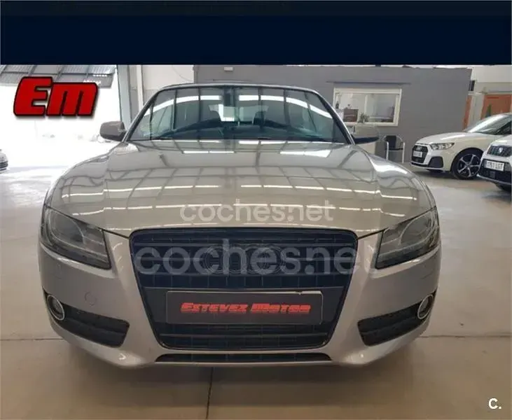 Usado Audi A5 Cabriolet S-Line 170 CV (125 kW) 2011 Gris / plata Descapotable