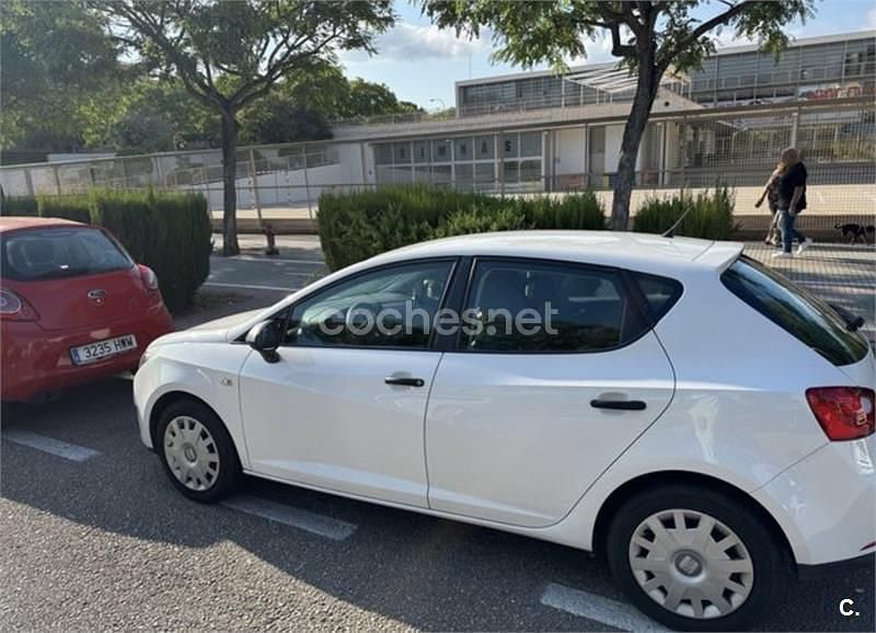 Usado Seat Ibiza Sport 85 CV (62 kW) 2010 Blanco Berlina