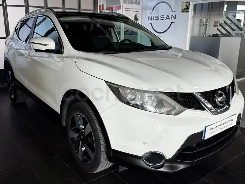 Usado Nissan Qashqai N-Connecta 110 CV (80 kW) 2016 Blanco SUV