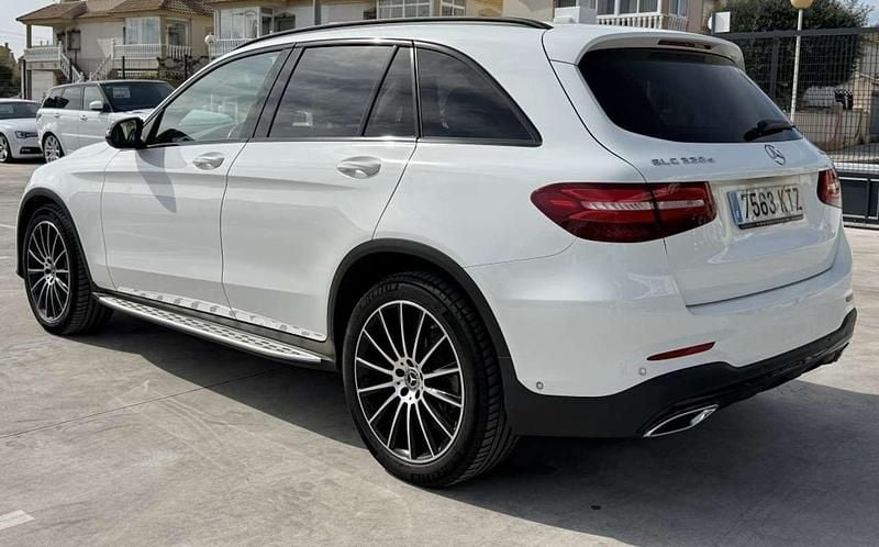 Usado Mercedes GLC220 194 CV (142 kW) 2019 Blanco SUV