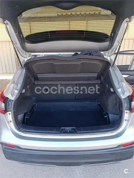Usado Nissan Qashqai N-Connecta 115 CV (84 kW) 2019 Gris / plata SUV