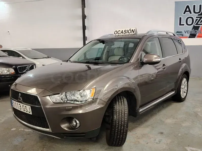 Usado Mitsubishi Outlander 156 CV (114 kW) 2010 Beige SUV