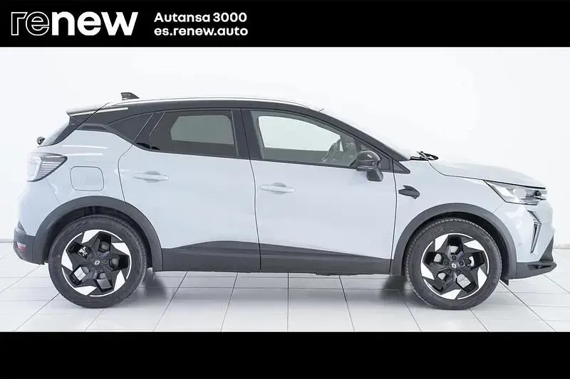 Käytetty Renault Captur Techno 100 HP (73 kW) 2025 Harmaa Katumaasturi