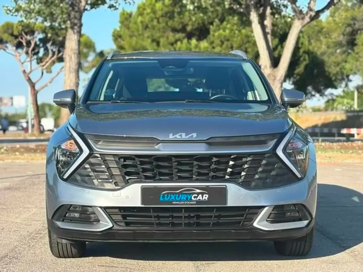 Usado Kia Sportage 150 CV (110 kW) 2022 Gris SUV