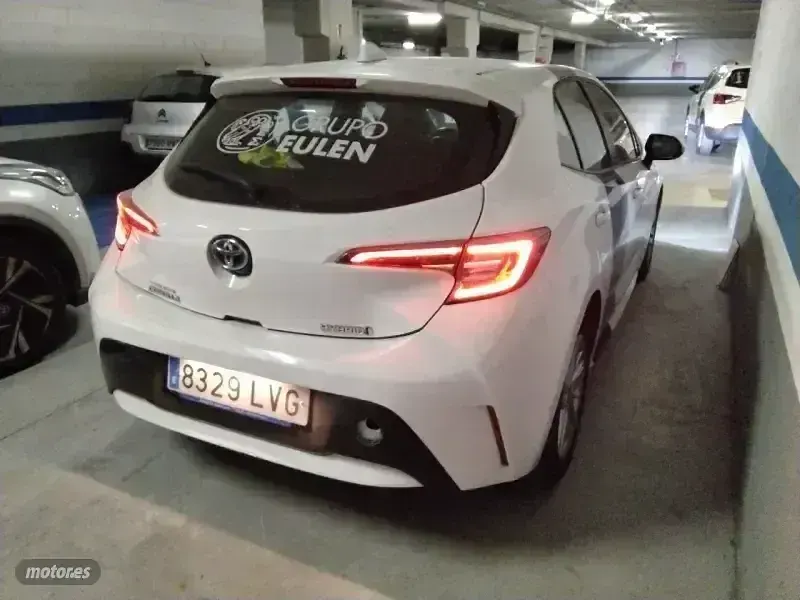 Usado Toyota Corolla Active 122 CV (89 kW) 2021 Blanco