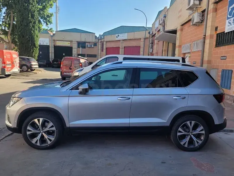 Usado Seat Ateca XCELLENCE 150 CV (110 kW) 2017 Gris / plata SUV
