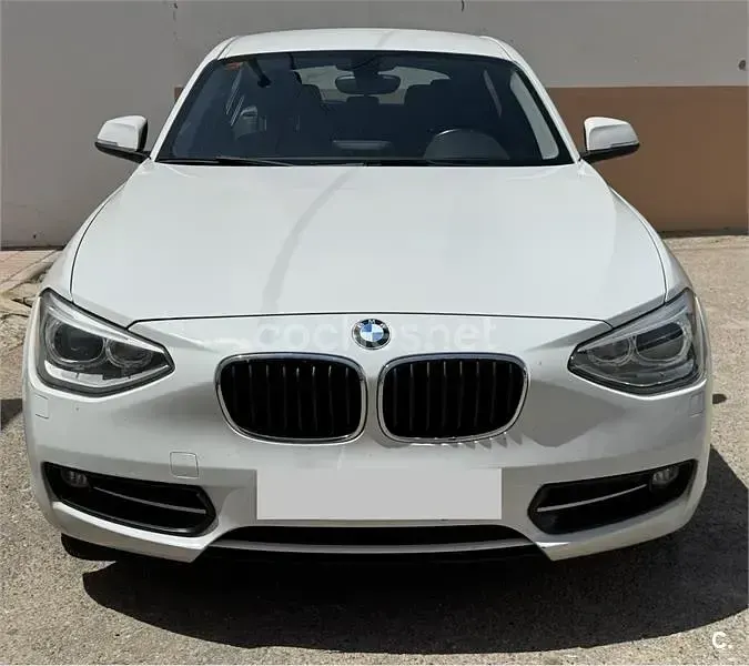 Usado BMW 116 Sport Line 116 CV (85 kW) 2012 Blanco Utilitario