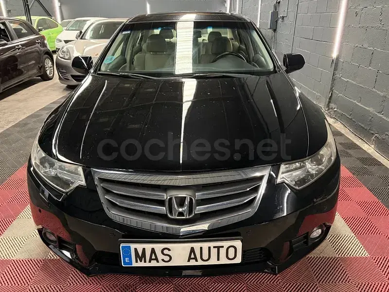 Usado Honda Accord Lifestyle 156 CV (114 kW) 2012 Negro Berlina