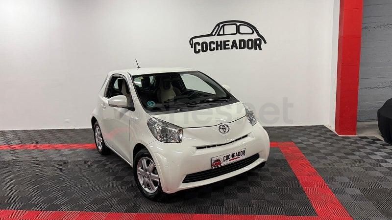 Usado Toyota iQ 68 CV (50 kW) 2009 Blanco Utilitario