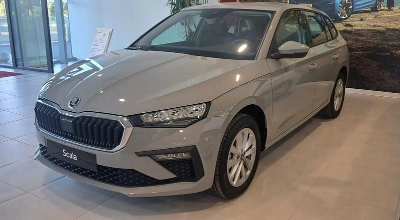Nuevo 2025 Skoda Scala Essence Utilitario | 18.990 € (Precio justo) - Imagen 1/4