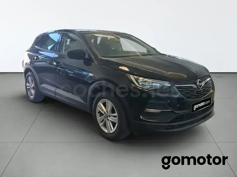 Usado Opel Grandland X Selective 120 CV (88 kW) 2017 Negro SUV
