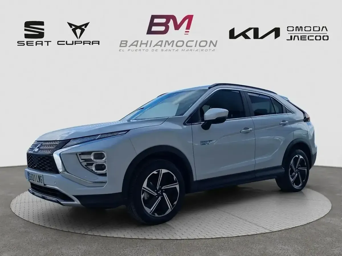 Usado Mitsubishi Eclipse Cross 188 CV (138 kW) 2022 Blanco SUV